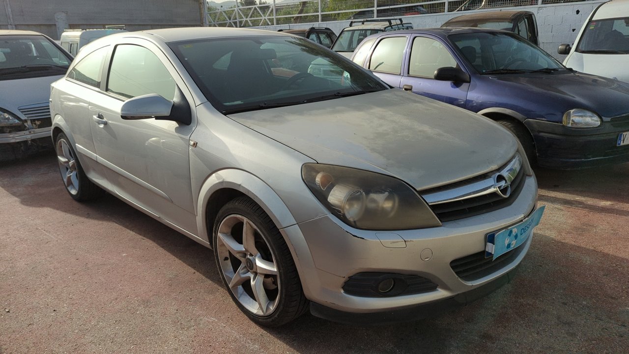 OPEL ASTRA GTC Cosmo