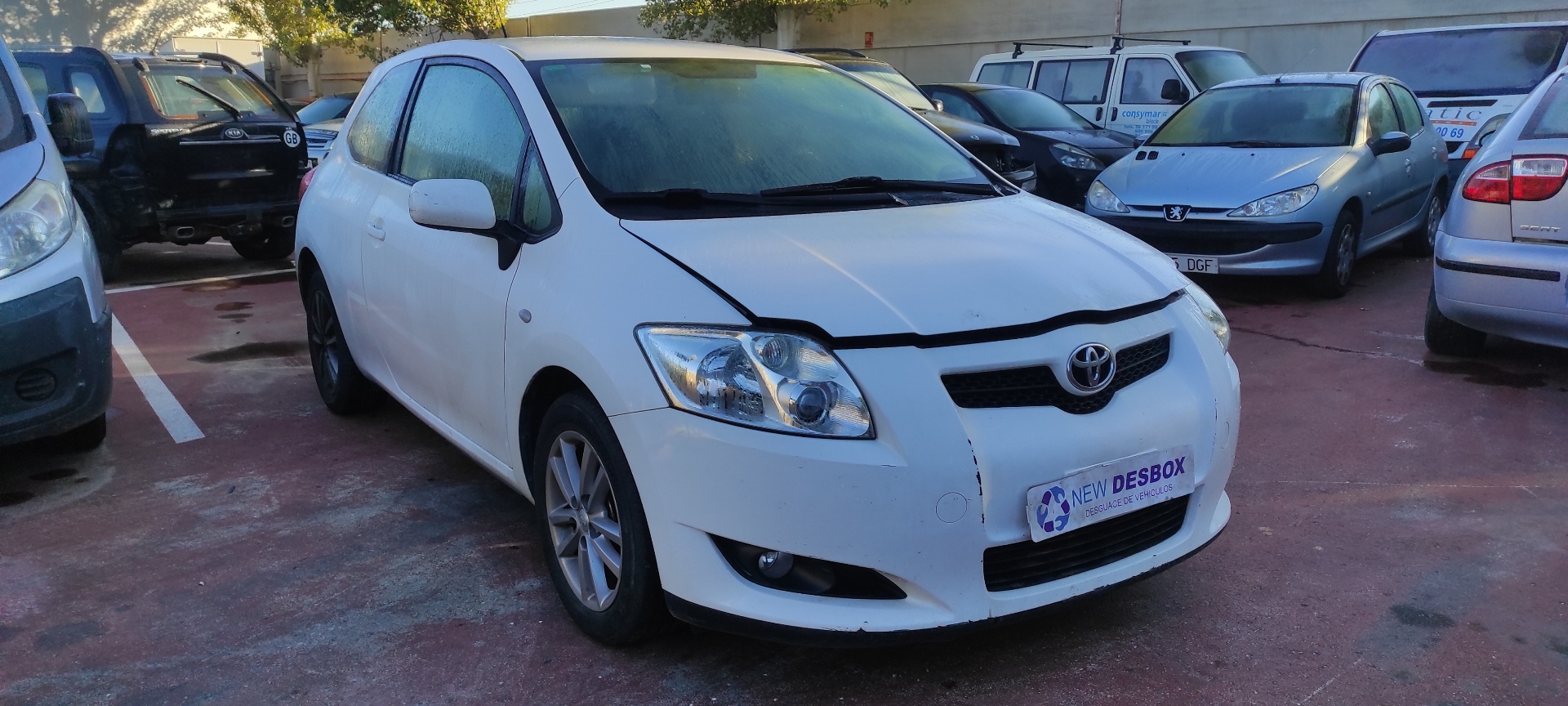 TOYOTA AURIS Active